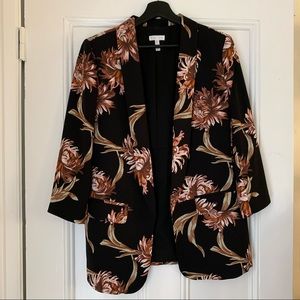 ASTR Floral Longline Blazer, open closure and cropped sleeve
